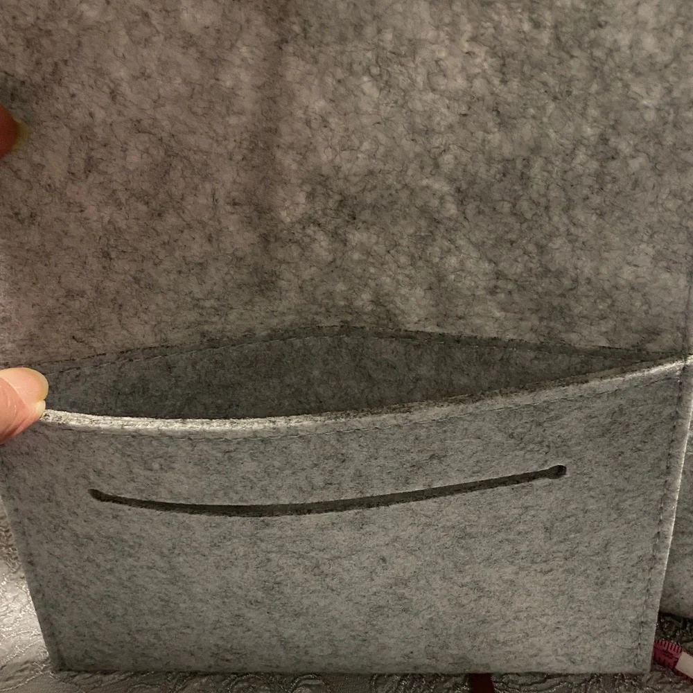 FREE ALIVE Gray and Brown Felt Tote and Clutch Set - Picture 11 of 11